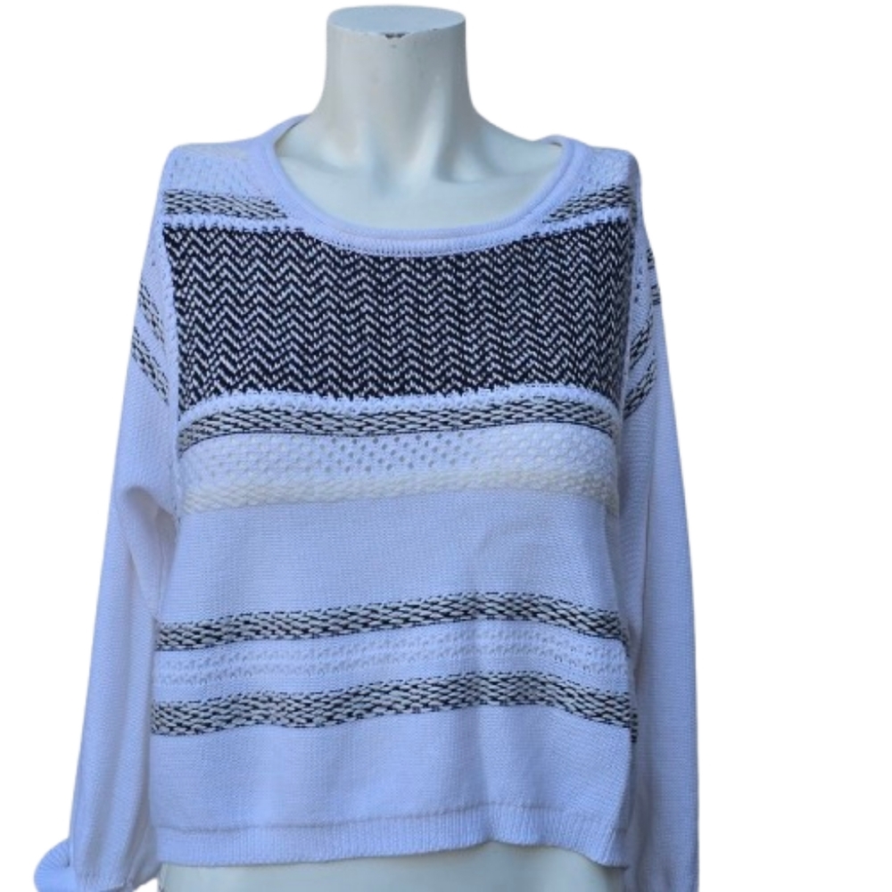 Miss Me Chic Black and White Knit Sweater Sz L